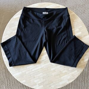 Columbia Women’s Leggings Capri Black Size Medium Active Yoga Athleisure GUC